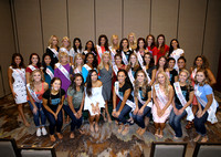 MISS Finalists meet Miss America 2017