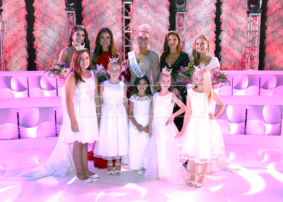 MISS Top 5 Court with their Princesses